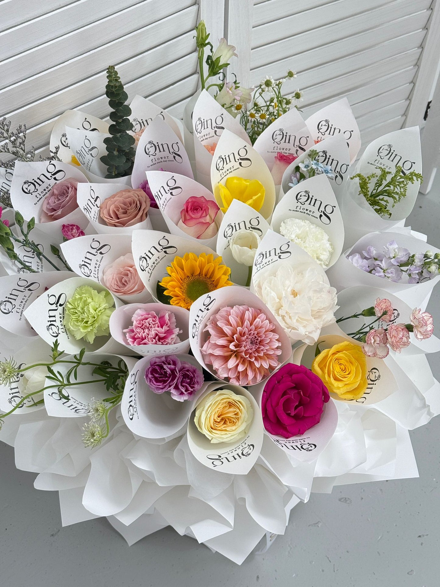 Festive Harmony Bouquet (HB 43)
