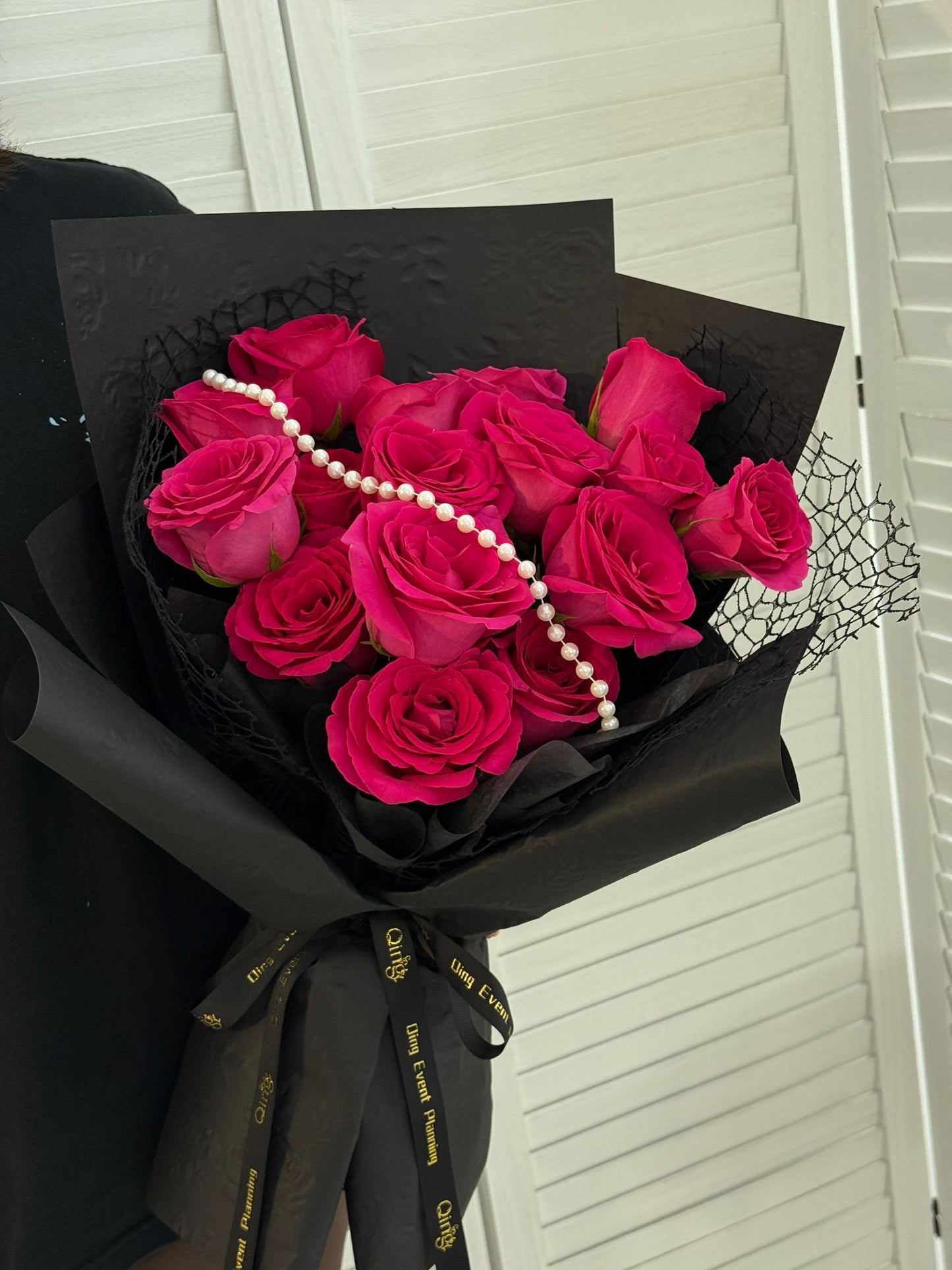 Bold Romance Rose Bouquet (HB 33)
