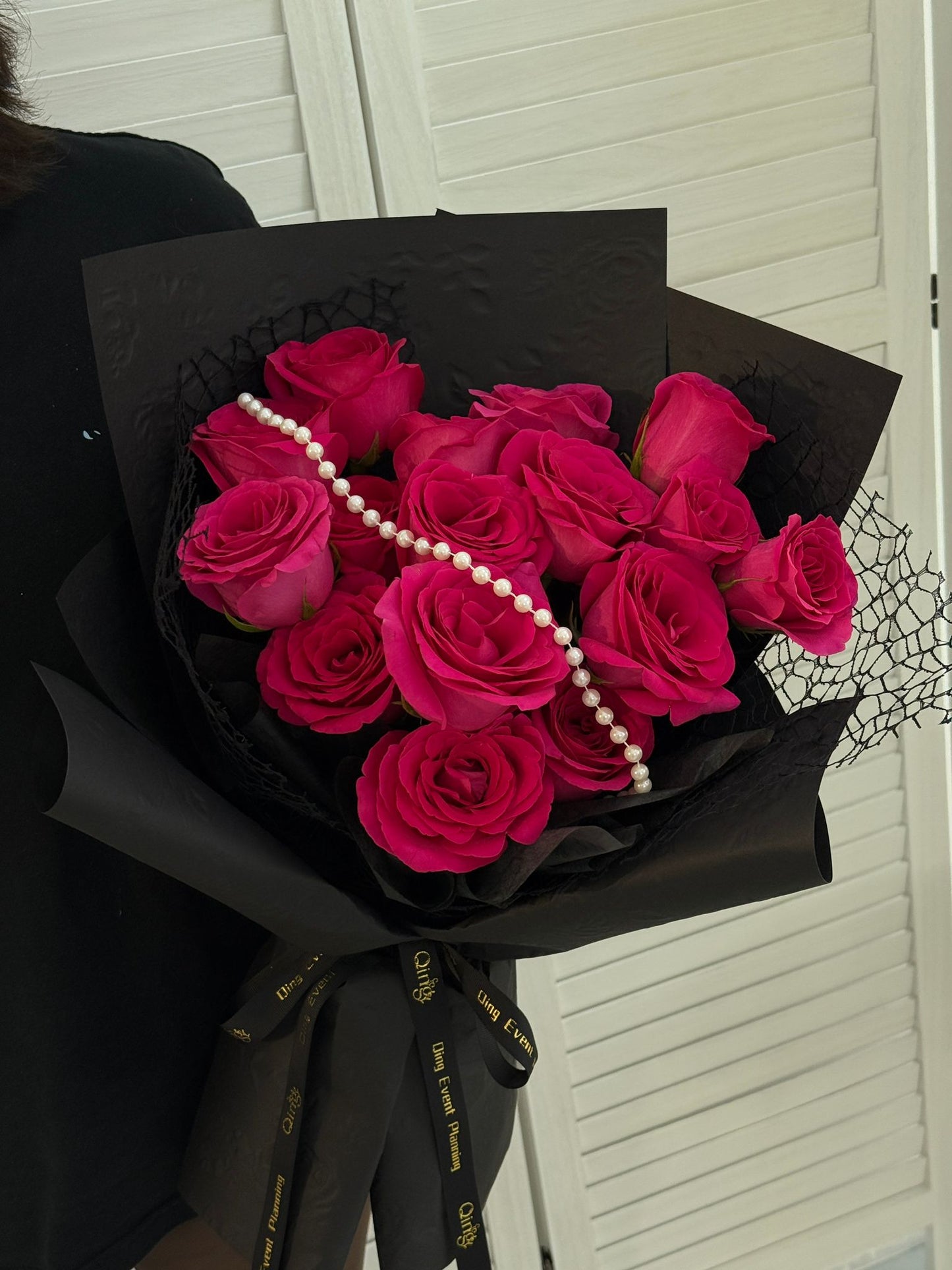 Bold Romance Rose Bouquet (HB 33)