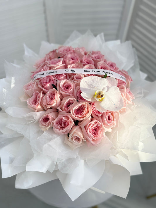 Orchid Blush Rose Bouquet (HB 38)